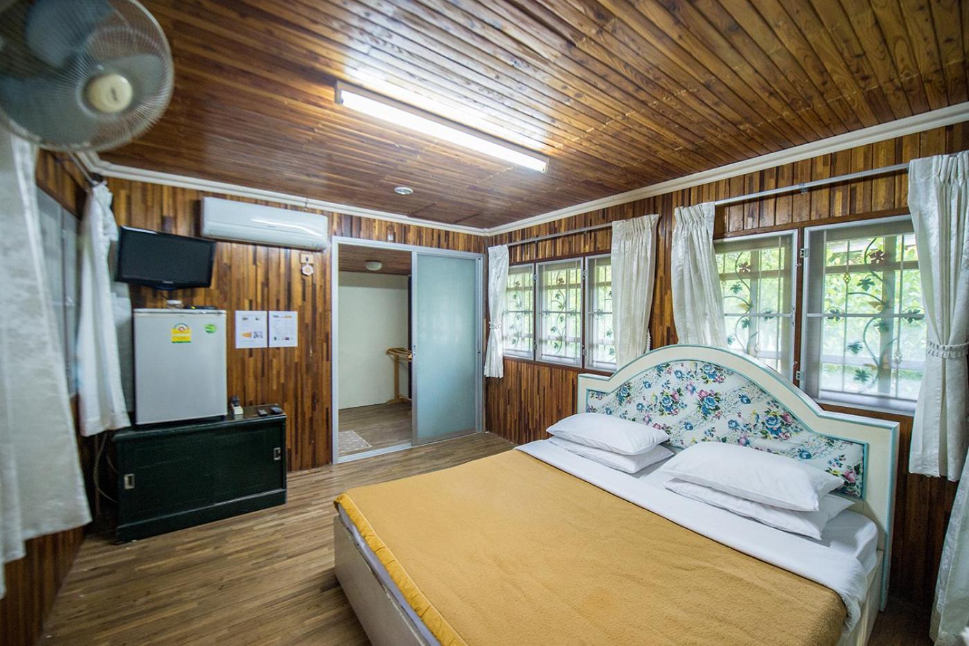 Poomvarin Resort Ban Wang Takhrai الغرفة الصورة
